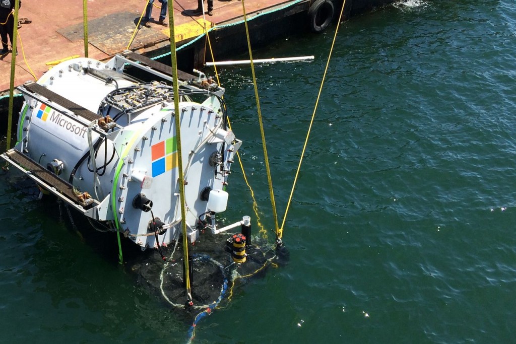 Microsoft testeaza datacenter-ul sub apa
